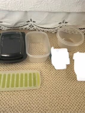 Storage containers bundled